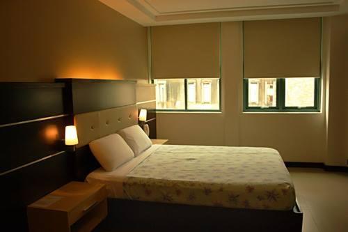 Olongapo Travel Lodge Exteriör bild