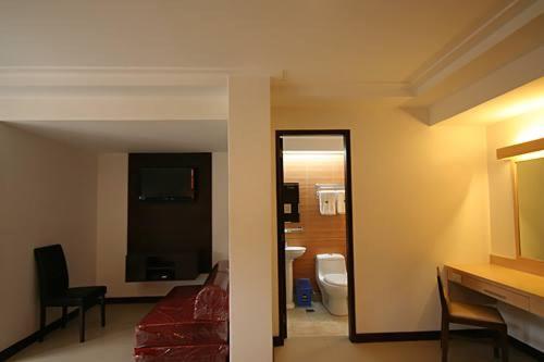 Olongapo Travel Lodge Exteriör bild
